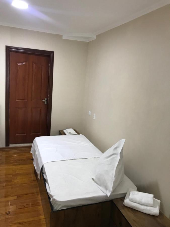 Astoria B&B Oš Exteriér fotografie