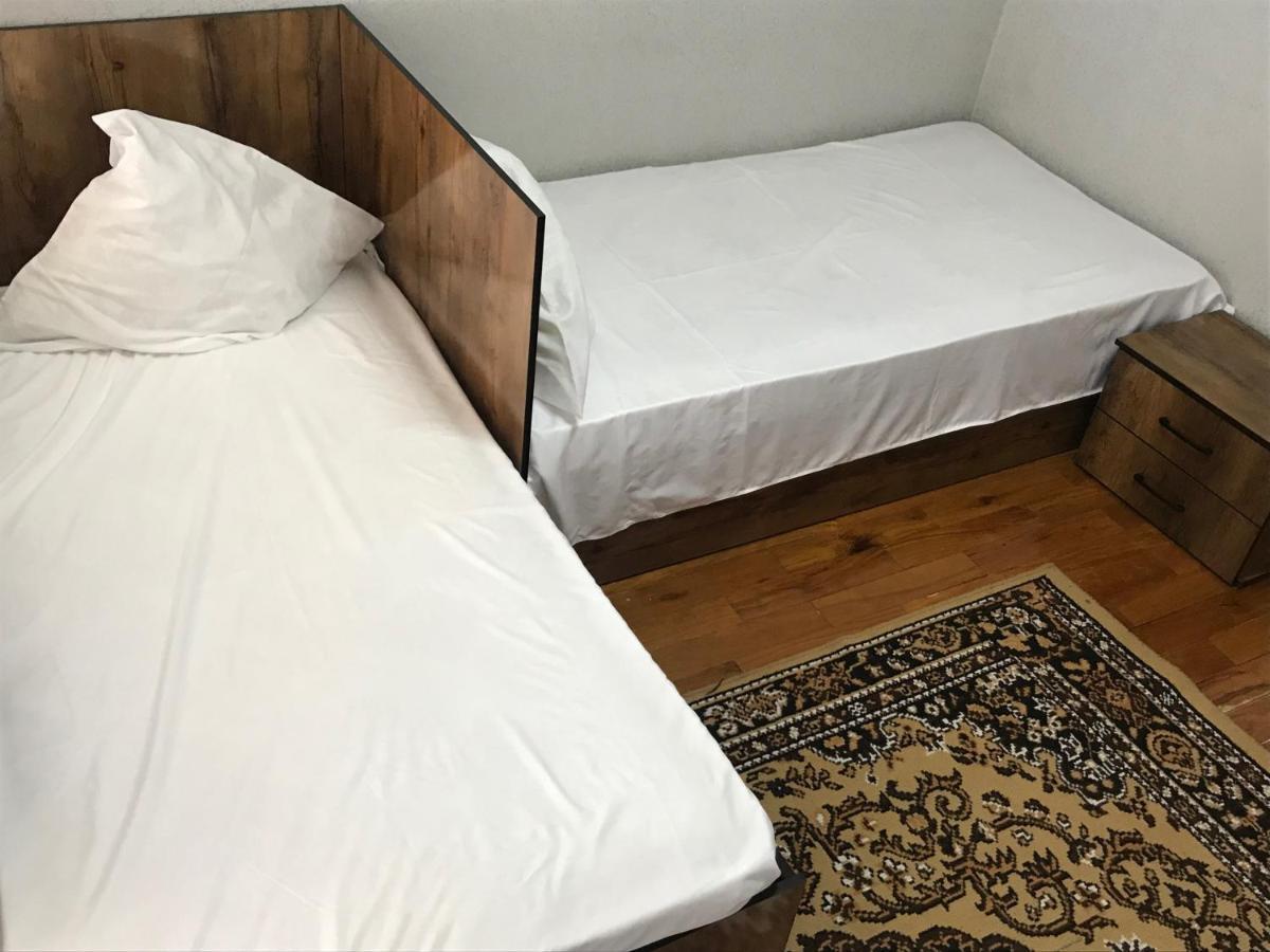 Astoria B&B Oš Exteriér fotografie
