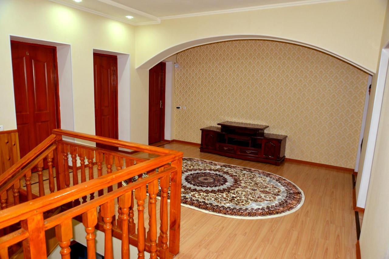 Astoria B&B Oš Exteriér fotografie