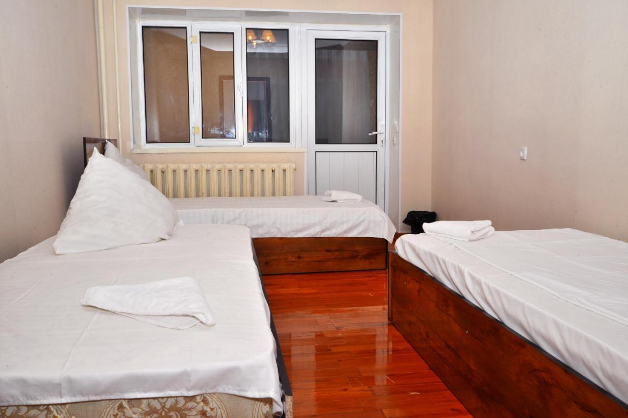 Astoria B&B Oš Exteriér fotografie